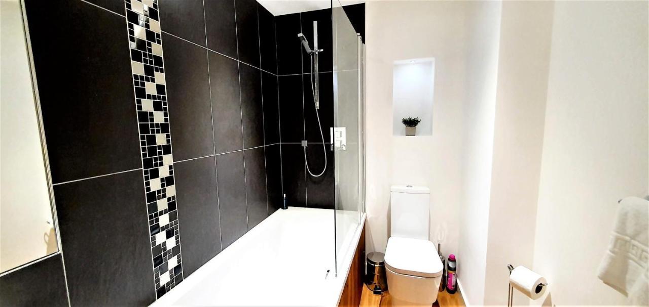 Cliftonville Heights - 2 Bed Home Away From Home Northampton Bagian luar foto