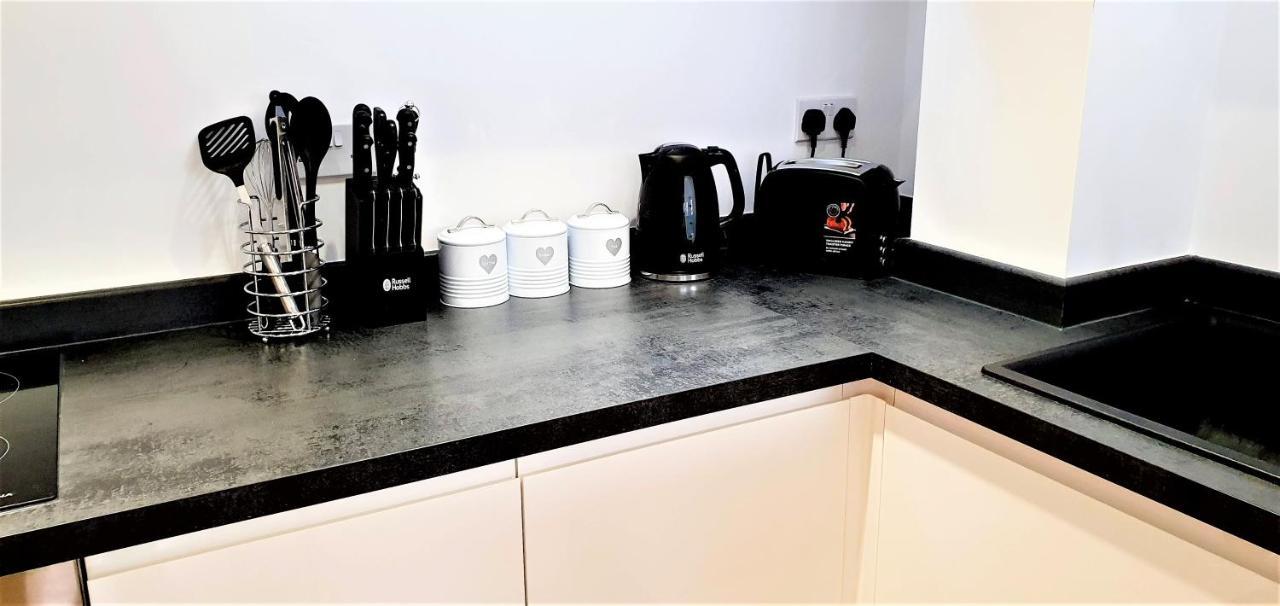 Cliftonville Heights - 2 Bed Home Away From Home Northampton Bagian luar foto