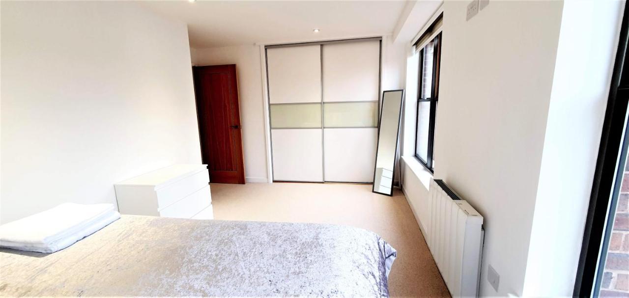 Cliftonville Heights - 2 Bed Home Away From Home Northampton Bagian luar foto